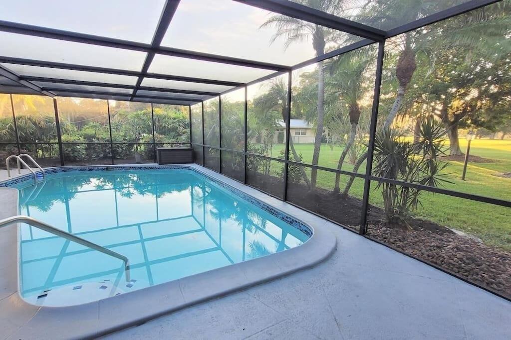 Remodeled 4Br Pool Home / Golf View/Near Beaches 萨拉索塔 外观 照片